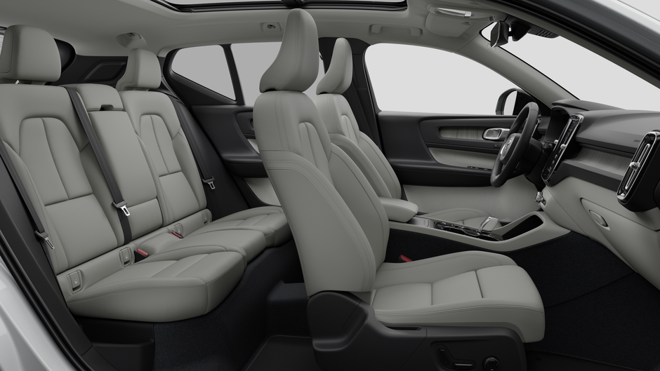 Volvo XC40 Plus (Dark Theme) 2026-12