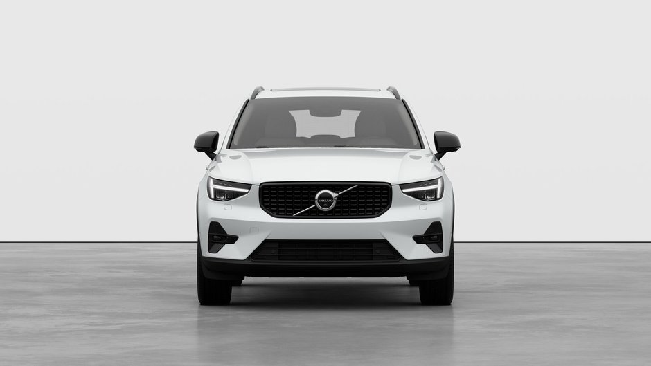 Volvo XC40 Plus (Dark Theme) 2026-4