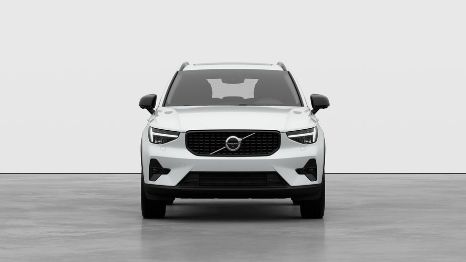 Volvo XC40 Plus (Dark Theme) 2026-4