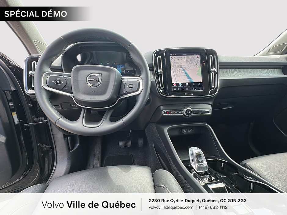 2026 Volvo XC40 Plus Dark Theme-10