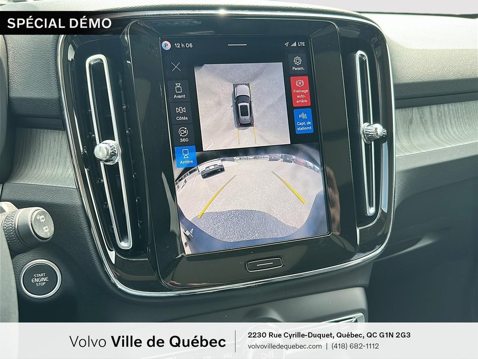 2026 Volvo XC40 Plus Dark Theme-16