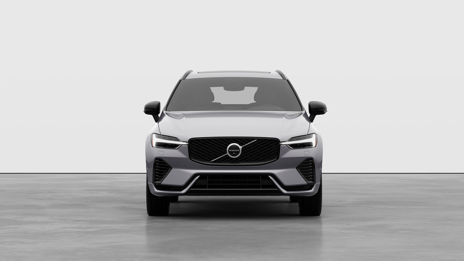 2026 Volvo XC60 Plug-in Hybrid PLUS DARK THEME-4
