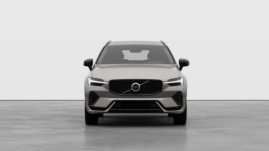 2026 Volvo XC60 Plug-in Hybrid PLUS DARK THEME-4