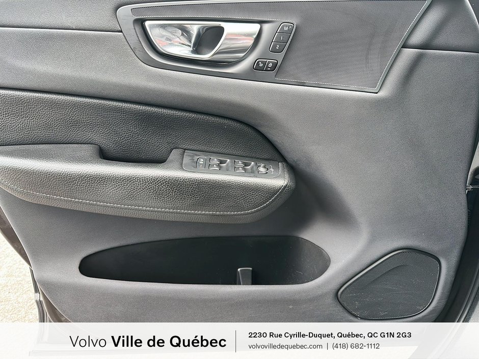 Volvo XC60 Recharge Inscription Expression 2022-19