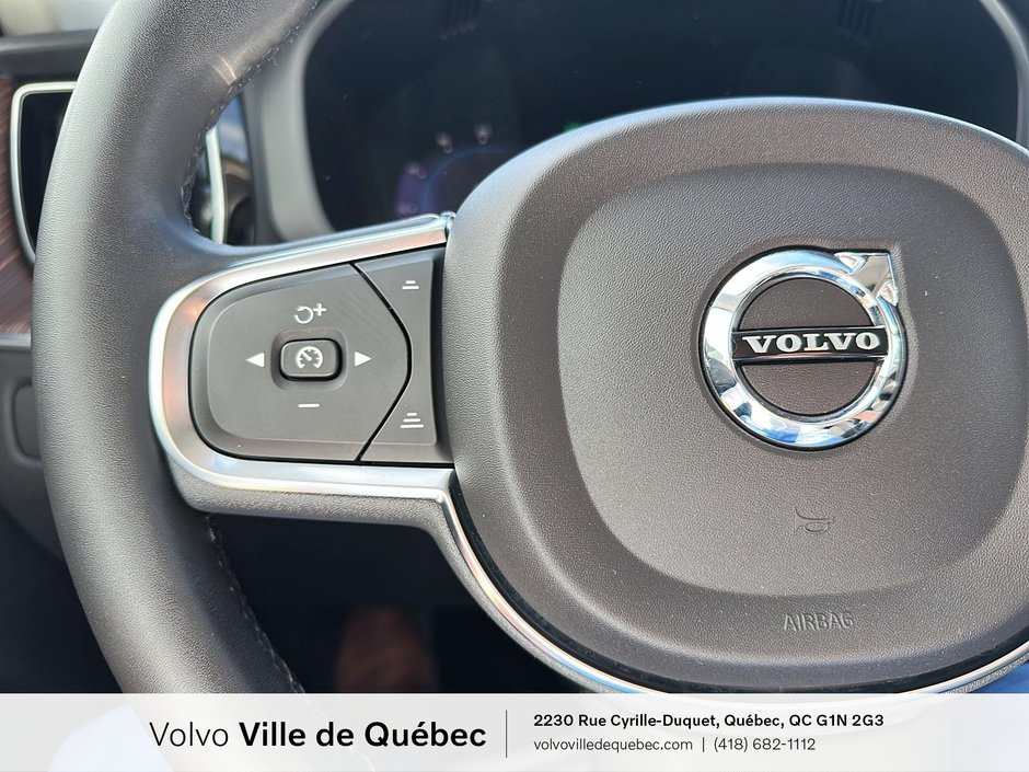 2022 Volvo XC60 Recharge Inscription Expression-12