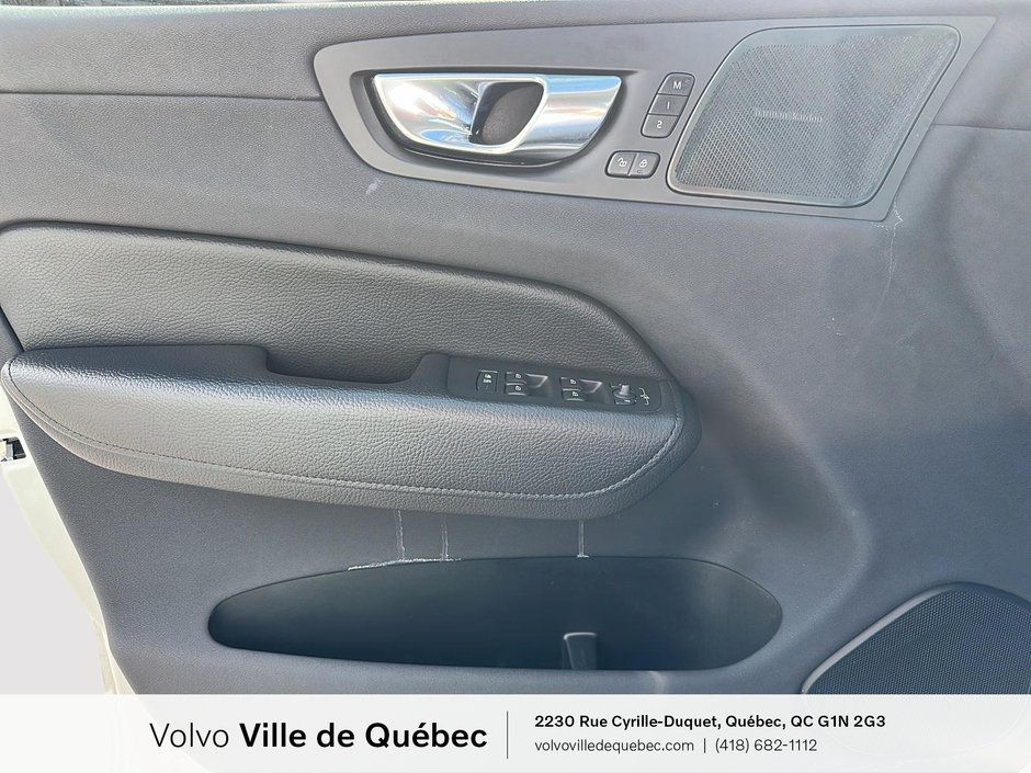 2022 Volvo XC60 Recharge Inscription Expression-17