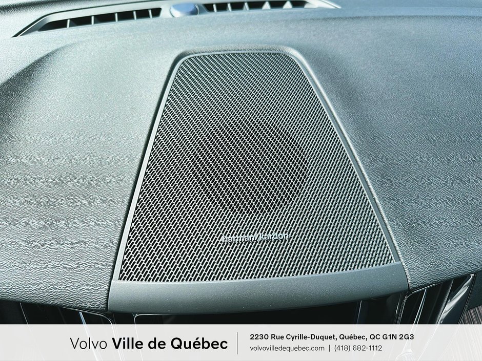 2022 Volvo XC60 Recharge Inscription Expression-18