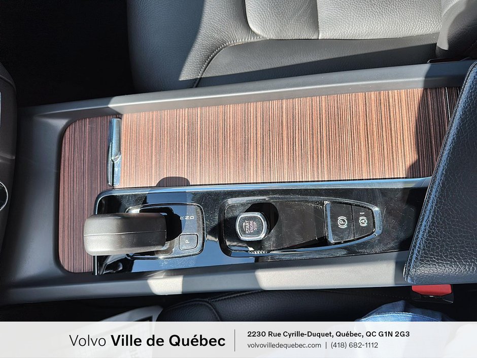 2022 Volvo XC60 Recharge Inscription Expression-19
