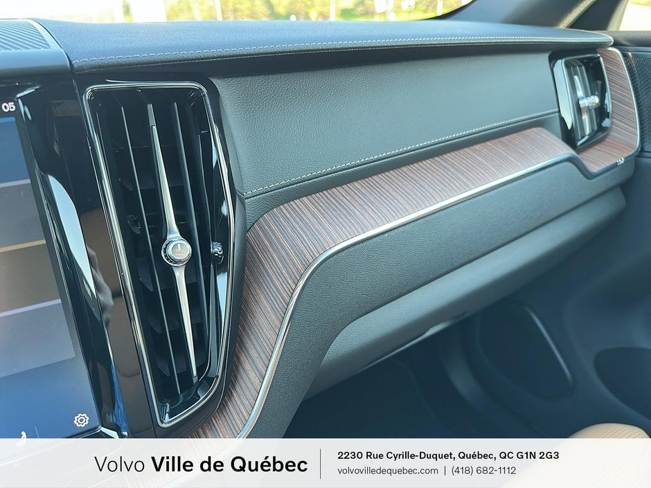 Volvo XC60 Recharge Ultimate Dark Theme 2024-19
