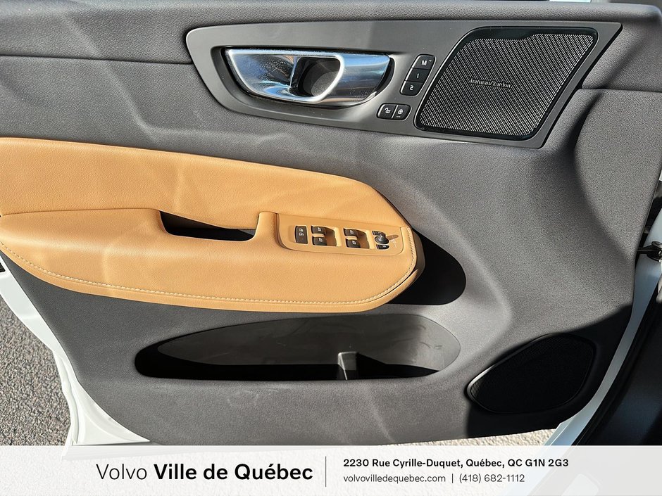 Volvo XC60 Recharge Ultimate Dark Theme 2024-18