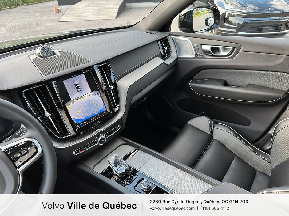 2024 Volvo XC60 Recharge Ultimate Dark Theme-18