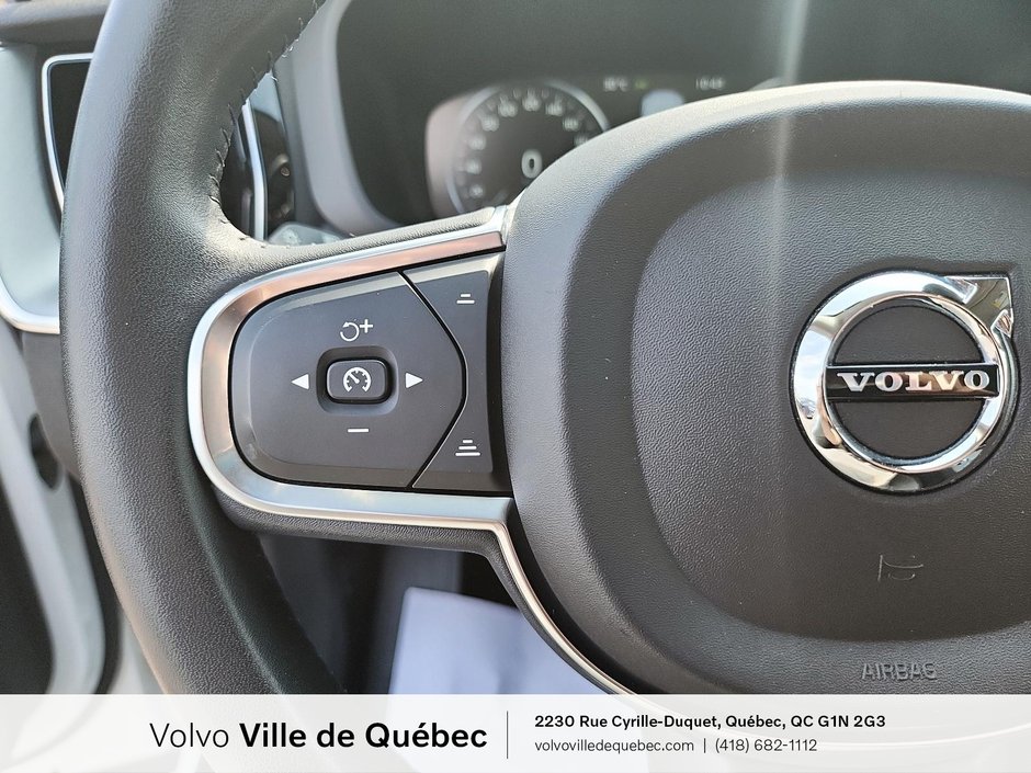 Volvo XC60 Momentum 2021-10