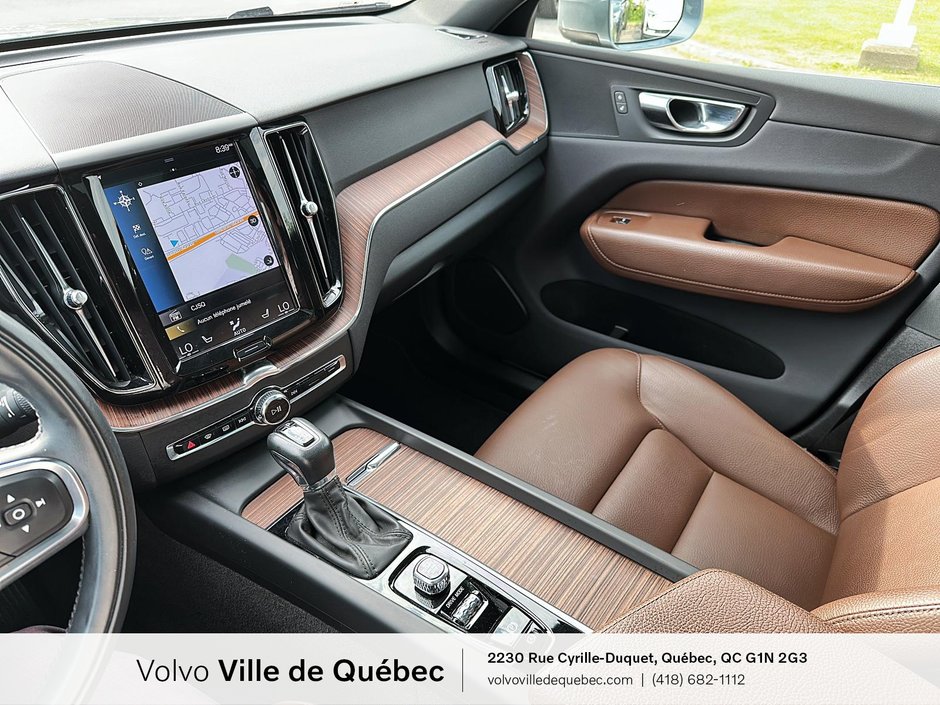 Volvo XC60 Momentum 2021-18