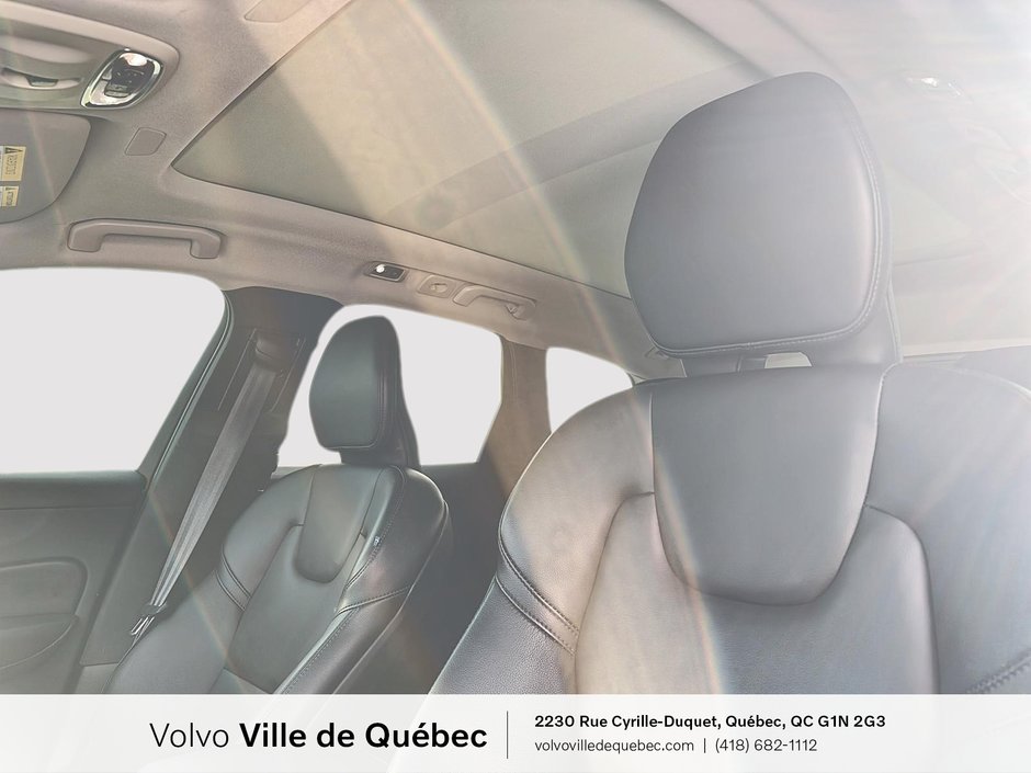 Volvo XC60 Momentum 2021-8