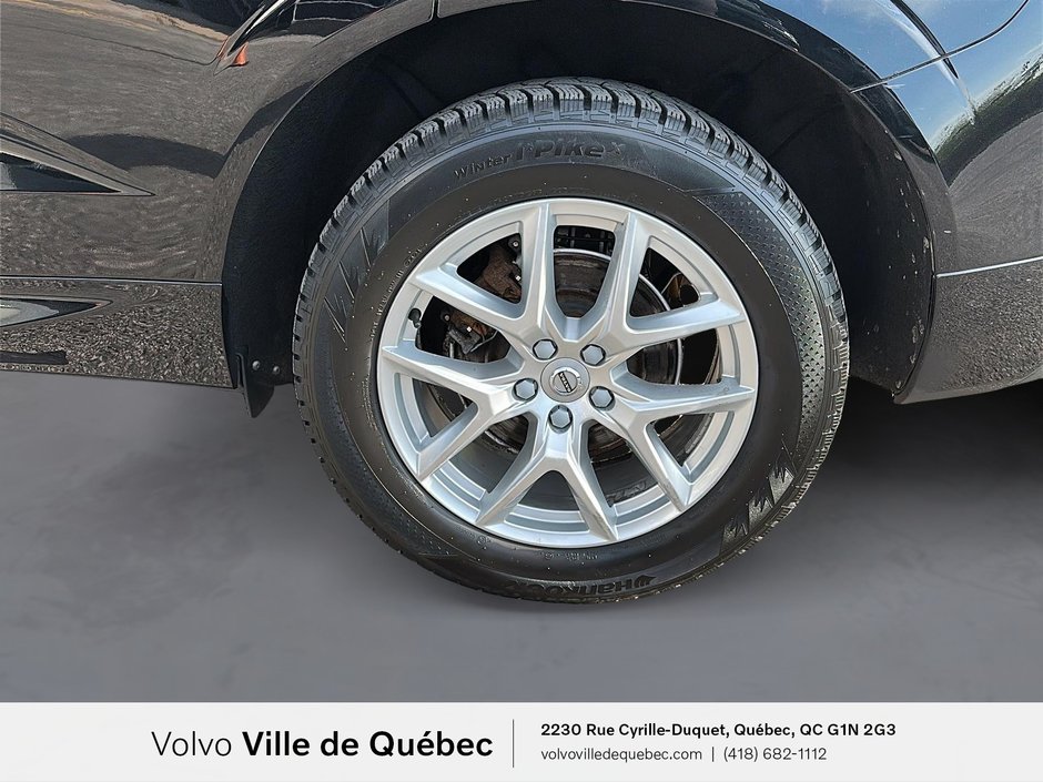Volvo XC60 Momentum 2021-6