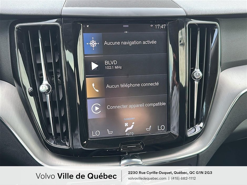 Volvo XC60 Momentum 2021-15