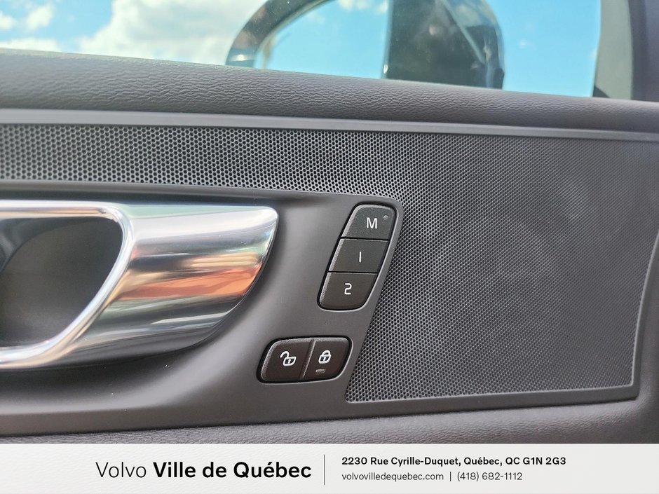 2021 Volvo XC60 Momentum-14