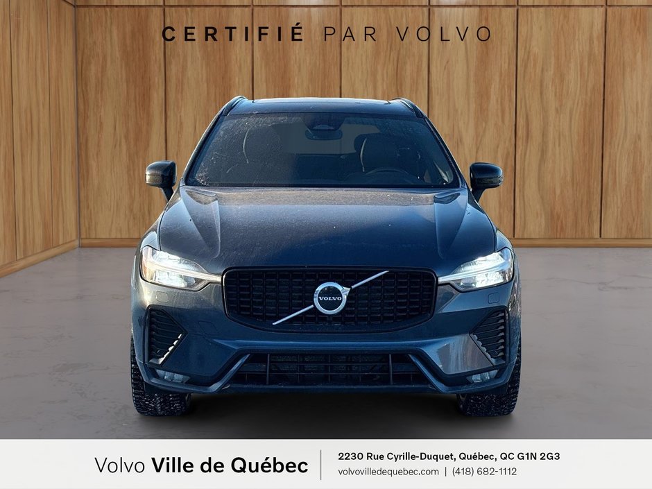 2022 Volvo XC60 R-Design-1