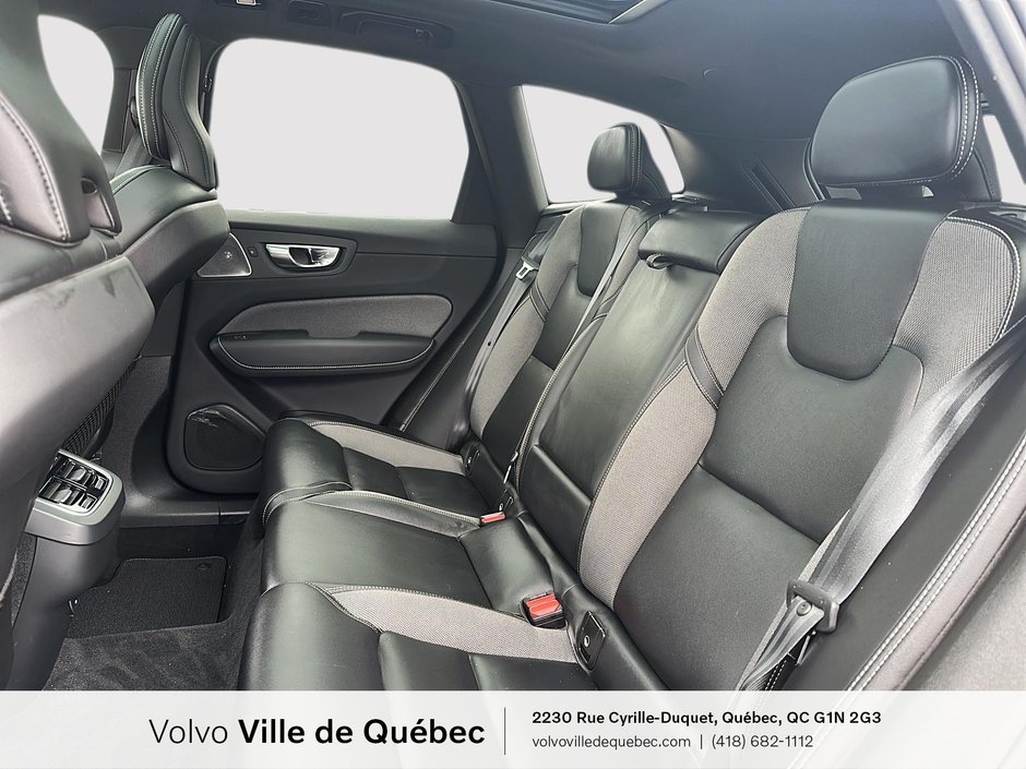 Volvo XC60 R-Design 2022-9