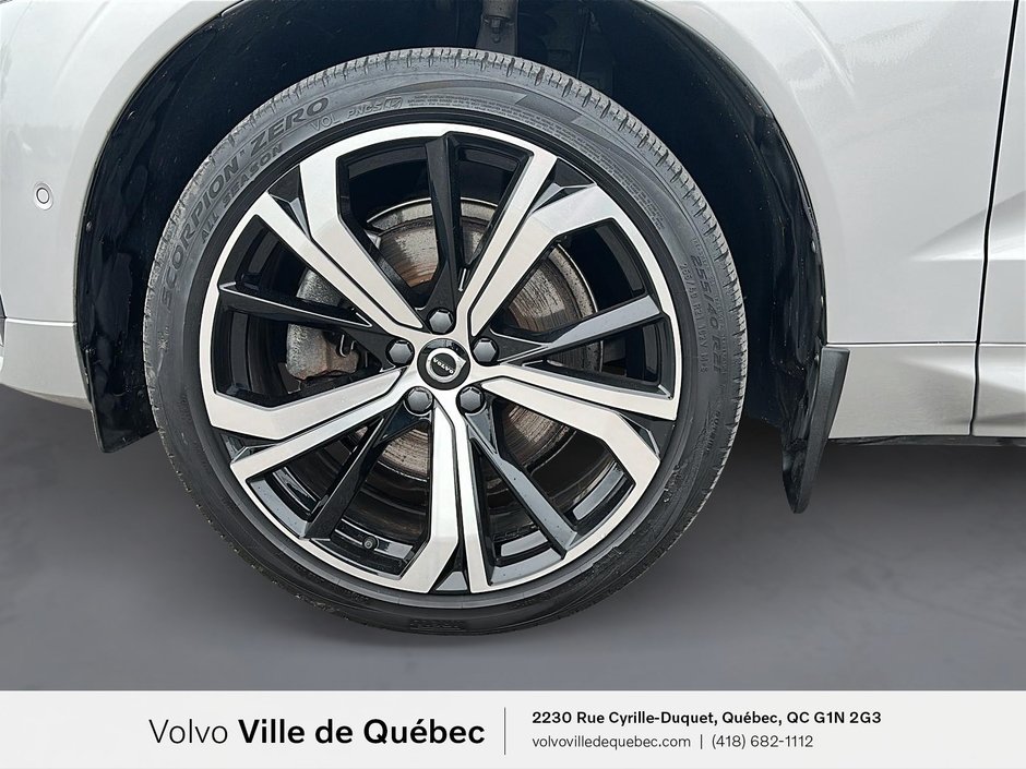 Volvo XC60 R-Design 2022-5