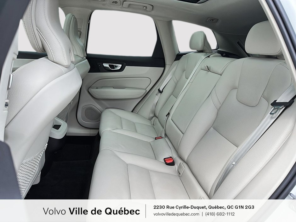 2022 Volvo XC60 Momentum-9