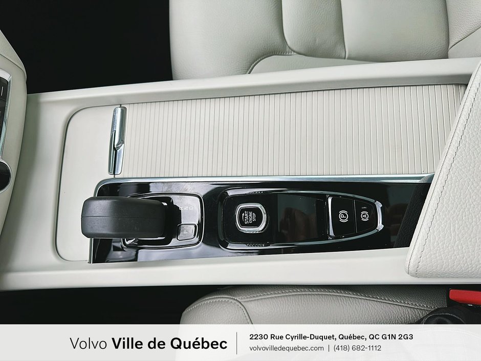 2022 Volvo XC60 Momentum-19