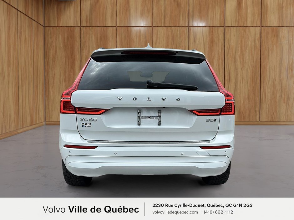 2022 Volvo XC60 Momentum-3
