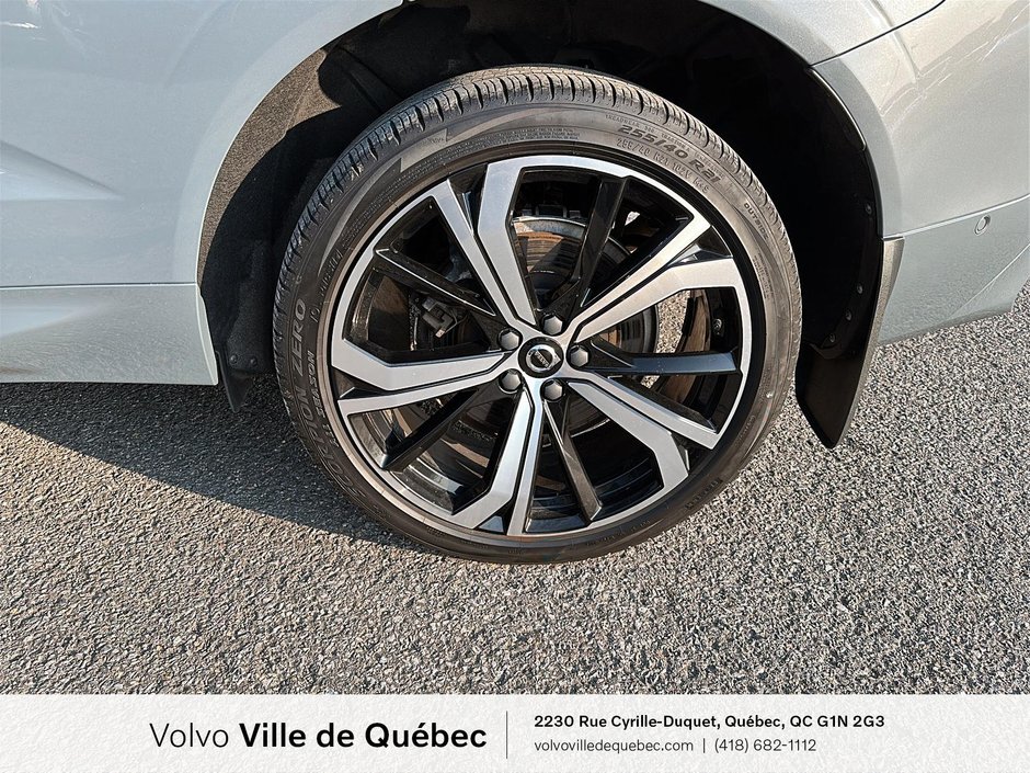 Volvo XC60 R-Design 2022-6