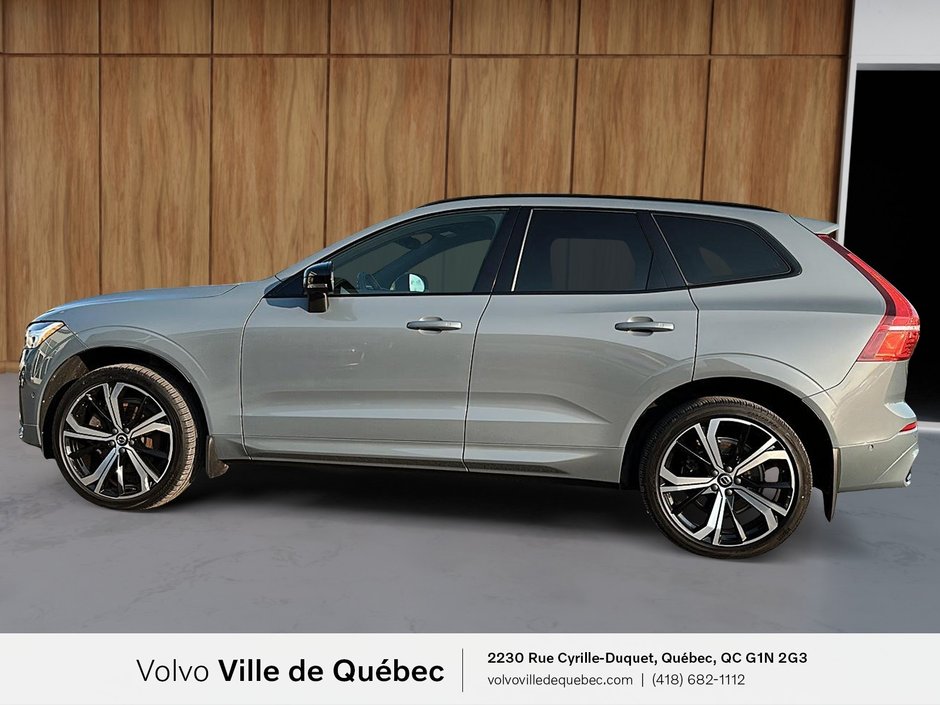 Volvo XC60 R-Design 2022-4