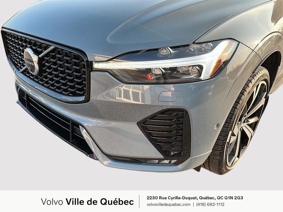 Volvo XC60 R-Design 2022-5