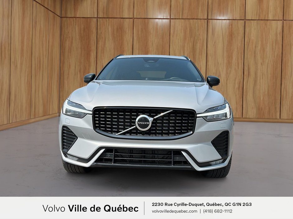 2022 Volvo XC60 R-Design-1