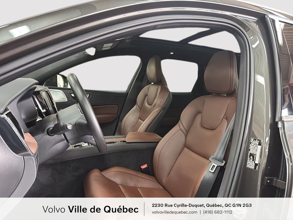 2022 Volvo XC60 Inscription-1