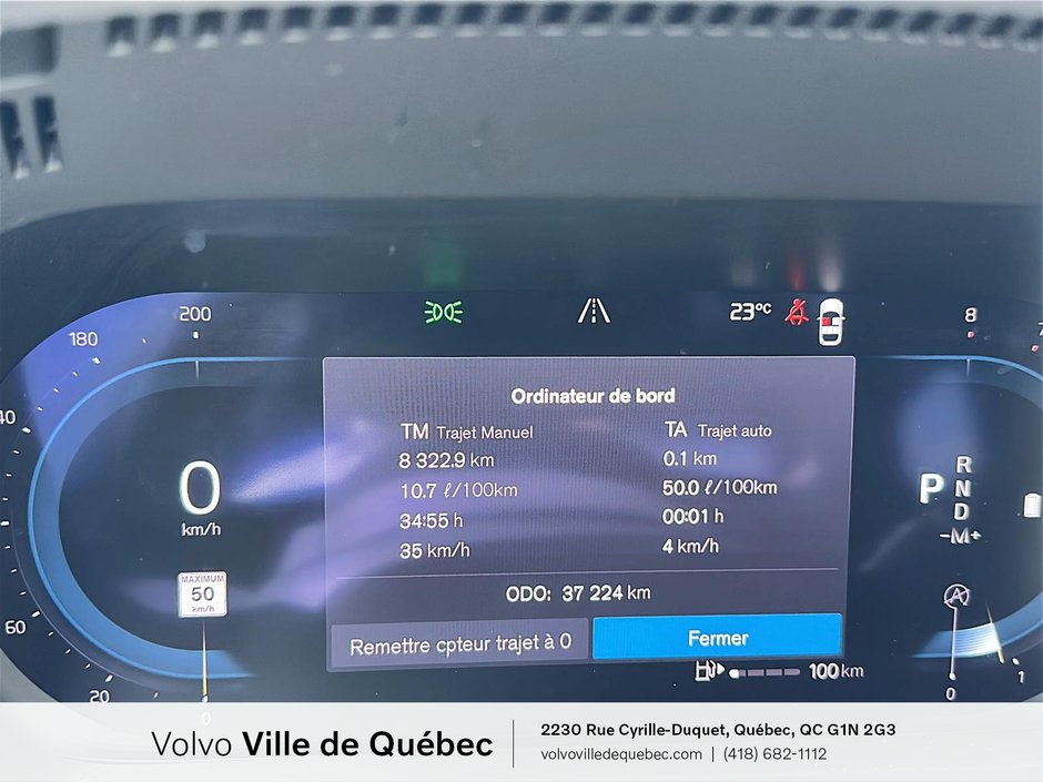 2023 Volvo XC60 Plus Dark Theme-15