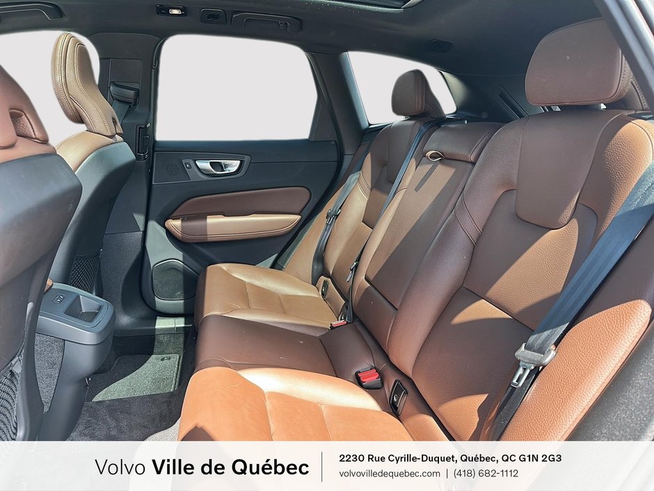 2023 Volvo XC60 Plus Dark Theme-11