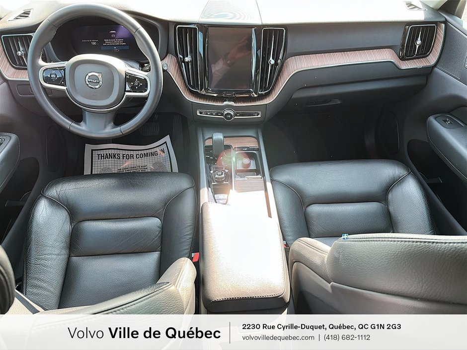 2023 Volvo XC60 Plus Dark Theme-10