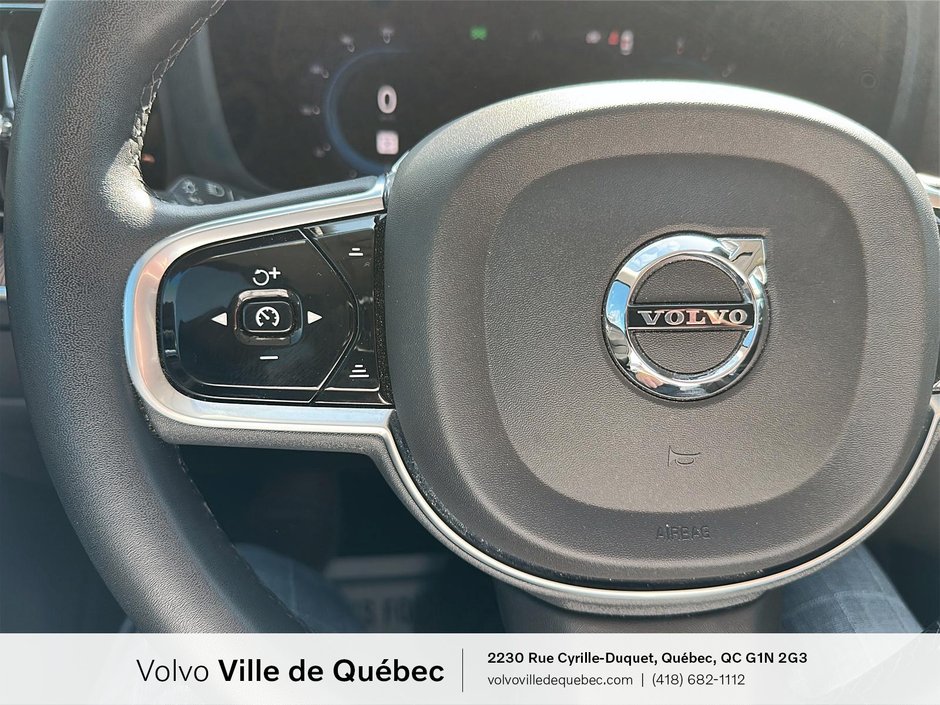 2023 Volvo XC60 Plus Dark Theme-11