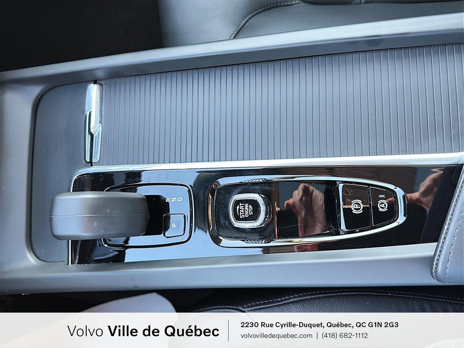 2024 Volvo XC60 Core Dark Theme-13