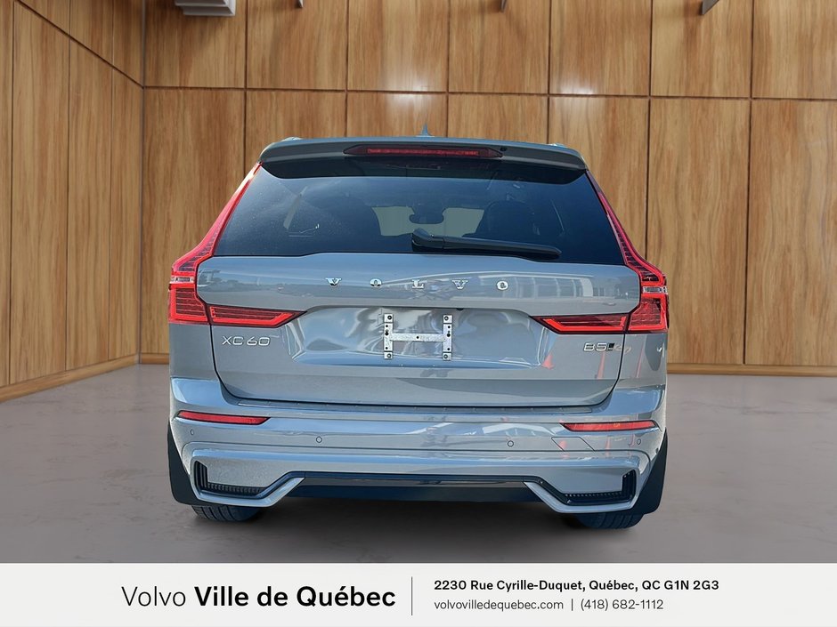 2024 Volvo XC60 Plus Dark Theme-3
