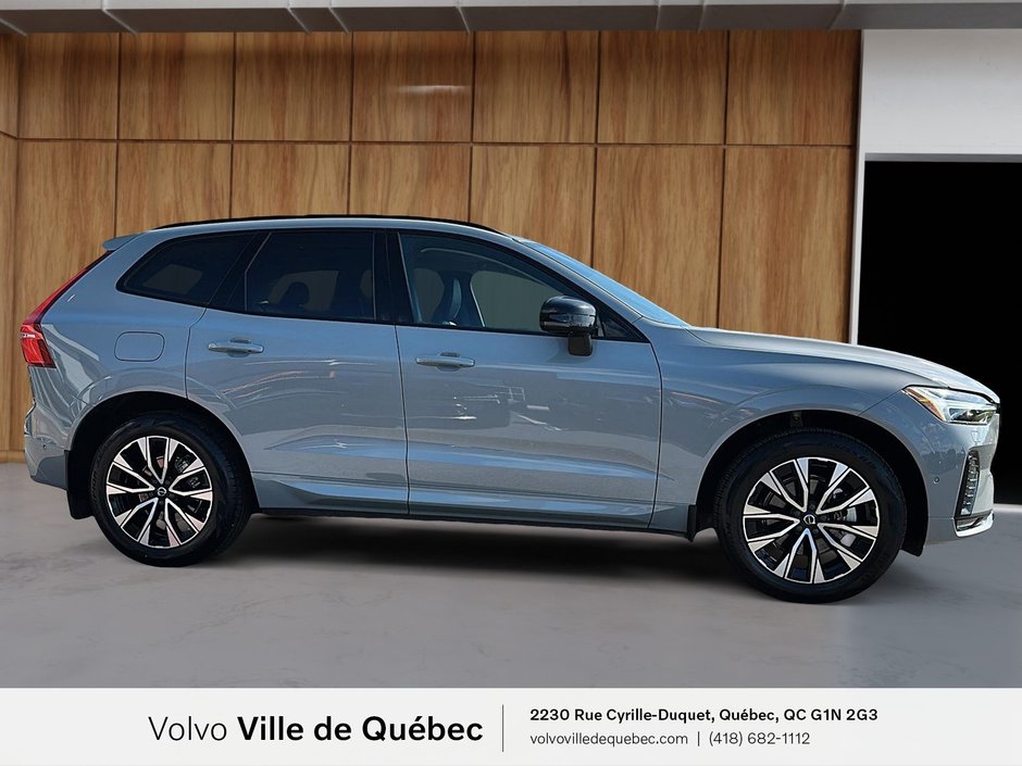 2024 Volvo XC60 Plus Dark Theme-2