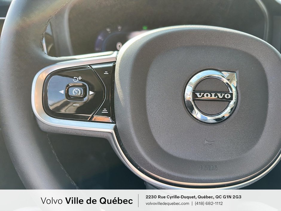 2024 Volvo XC60 Plus Dark Theme-13