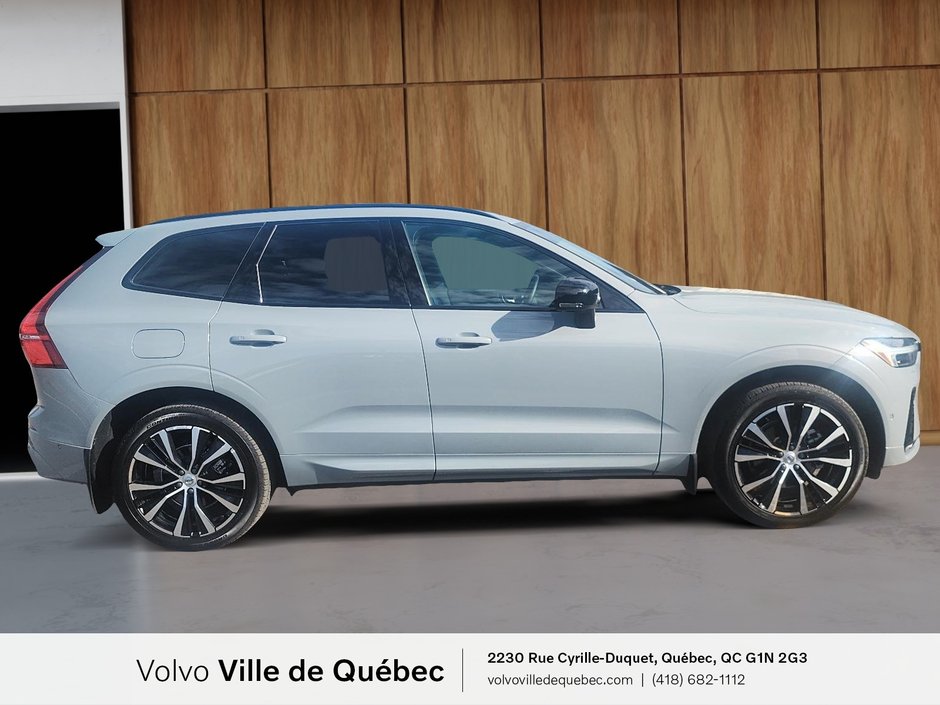 2024 Volvo XC60 Plus Dark Theme-2