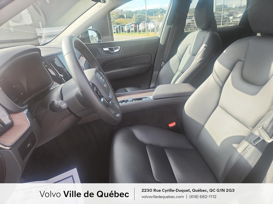 2024 Volvo XC60 Plus Dark Theme-6