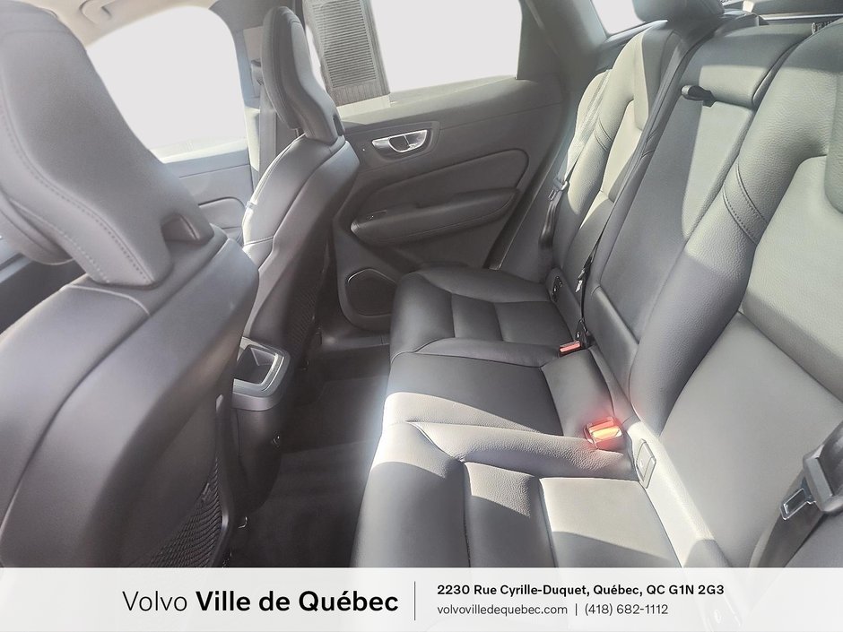 2024 Volvo XC60 Plus Dark Theme-8