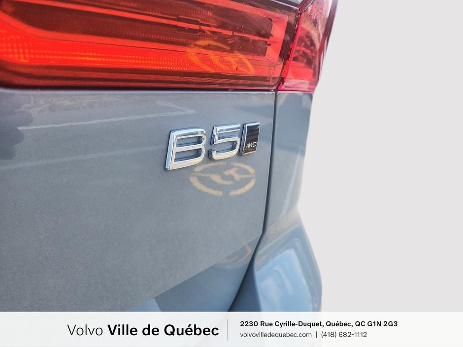 2024 Volvo XC60 Plus Dark Theme-4