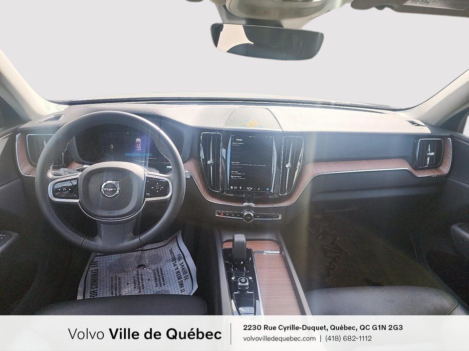 2024 Volvo XC60 Plus Dark Theme-9