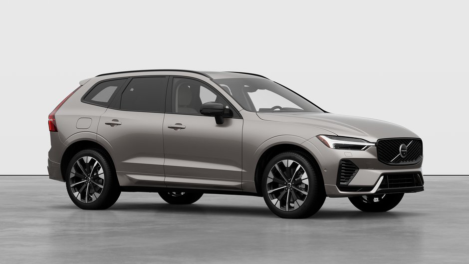 Volvo XC60 ULTRA DARK THEME 2025-2