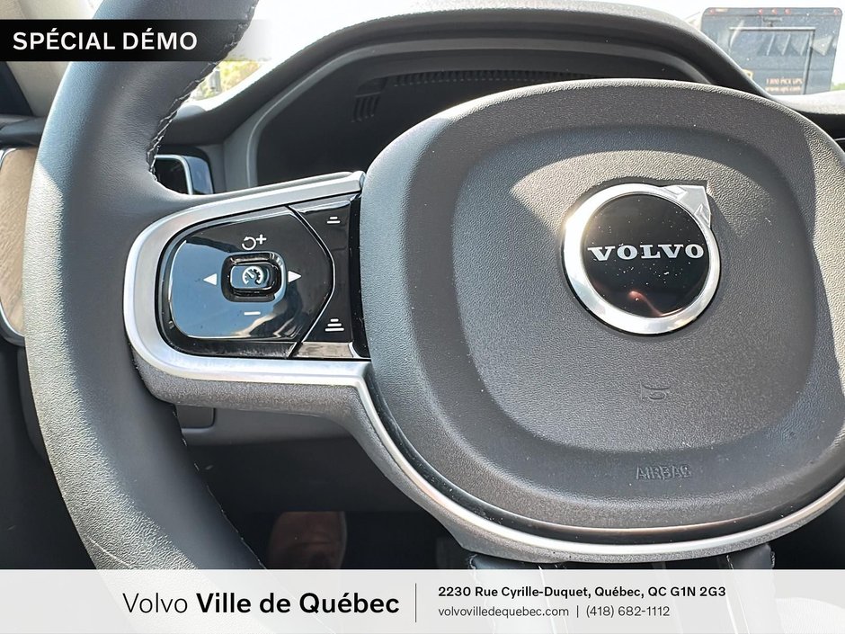 2026 Volvo XC60 PLUS DARK THEME-11