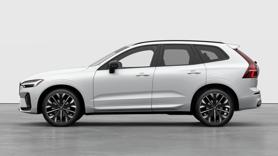 2026 Volvo XC60 ULTRA DARK THEME-7
