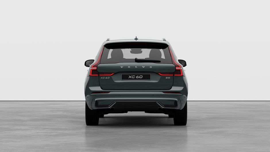 2026 Volvo XC60 PLUS DARK THEME-5