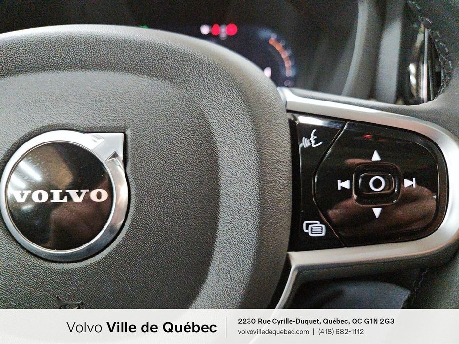 Volvo XC60 Core Dark Theme 2026-12